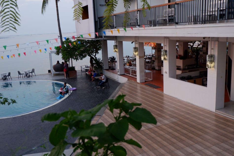 the loft seaside sriracha hotel